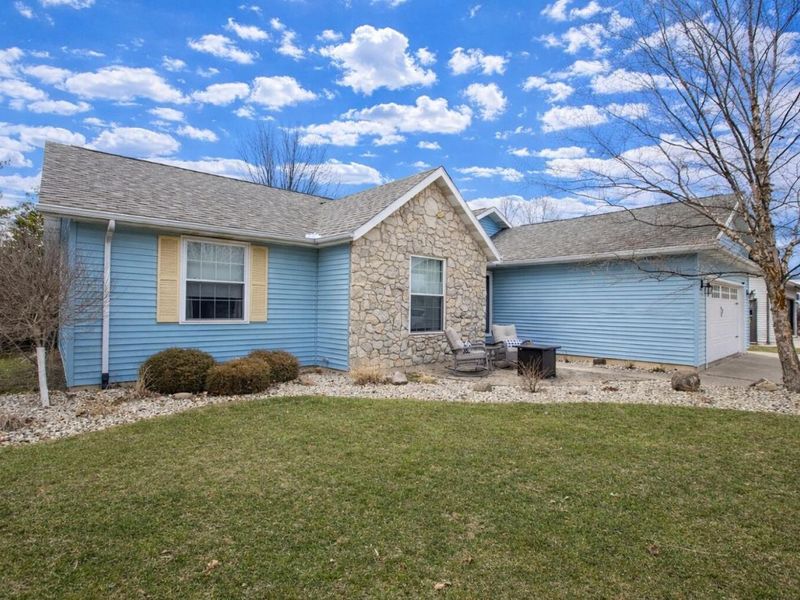 1014 Chicory Court, Celina, OH 45822 Photo 2