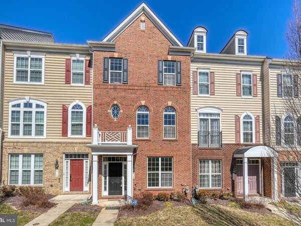 517 JURGENSEN, HYATTSVILLE, MD 20785