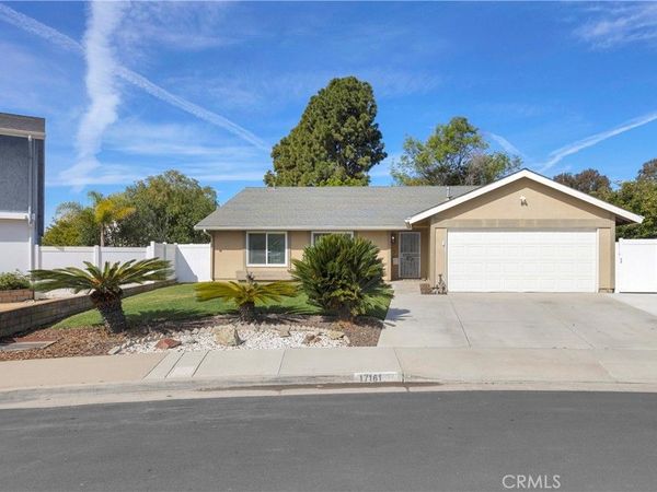 17161 Golden View, Huntington Beach, CA 92647