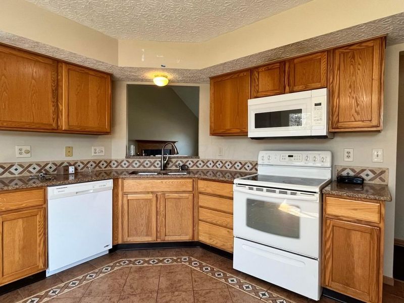 5213 Echelon Drive , Canal Winchester, OH 43110 Photo 7