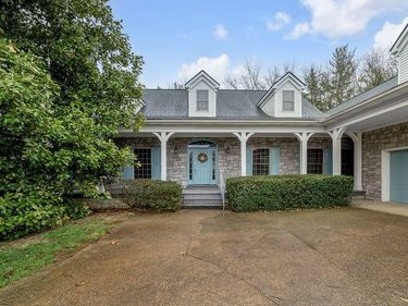 4205 John Alden Lane, Lexington, KY 40504