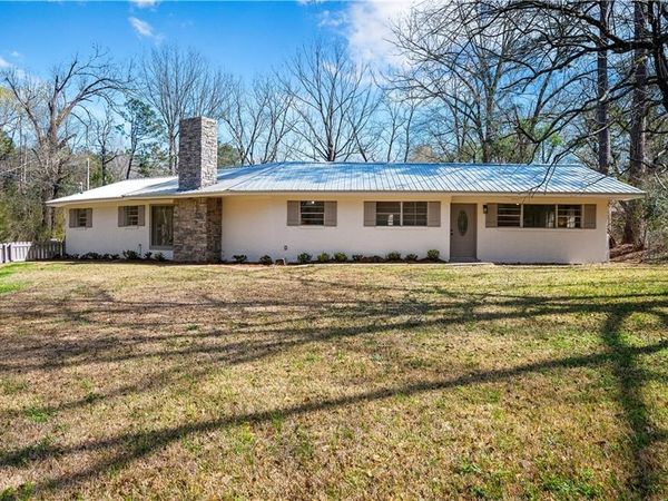 601 PEARCE Road , Pineville, LA 71360