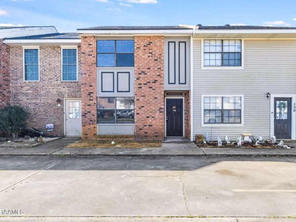 132 Southfield Parkway , Lafayette, LA 70506