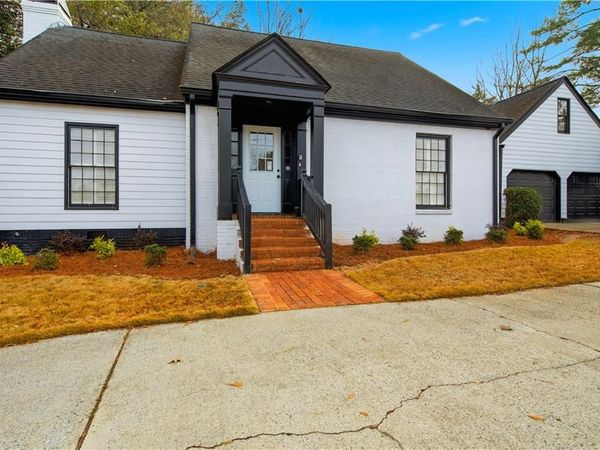 1044 Little Willeo Road , Marietta, GA 30068