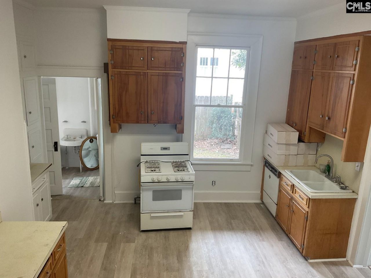 902 Maple Street  Photo 22