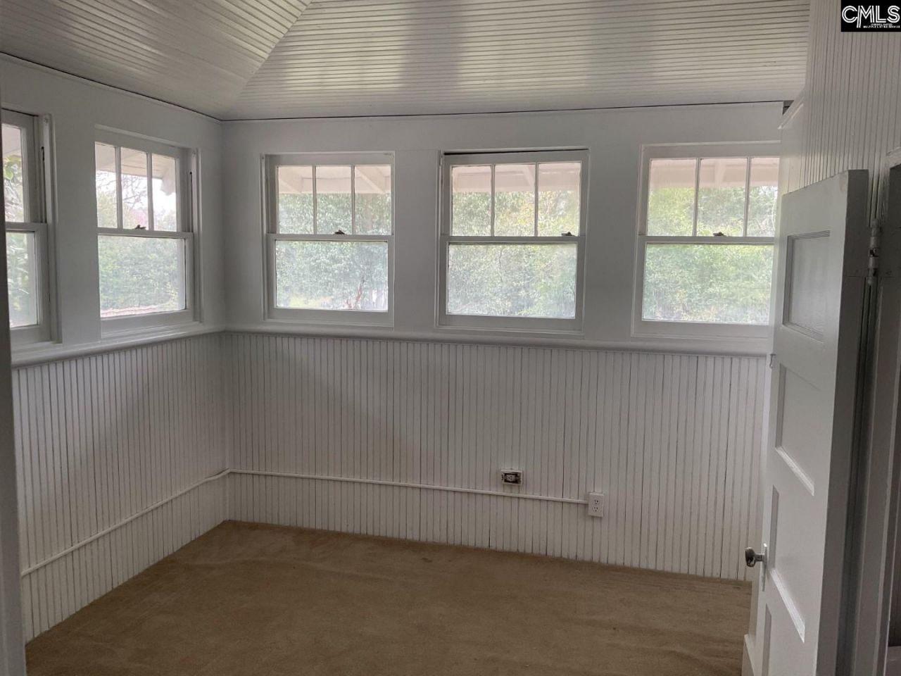 902 Maple Street  Photo 33