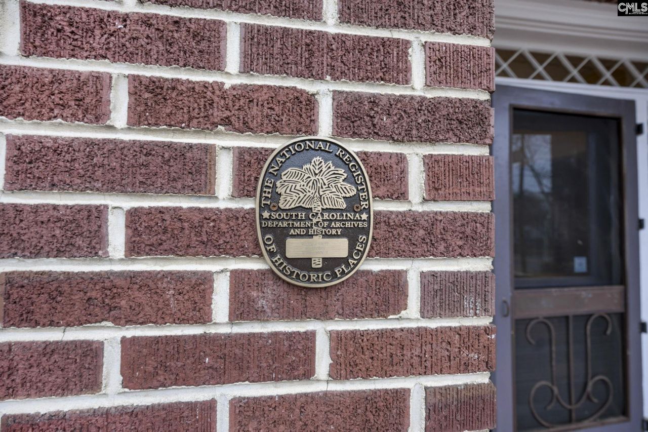 902 Maple Street  Photo 5