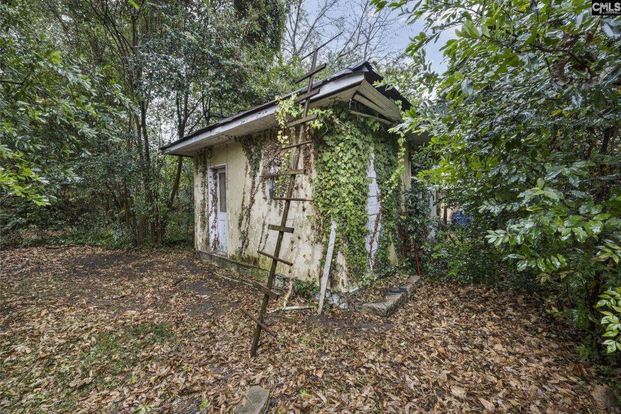 902 Maple Street  Photo 50