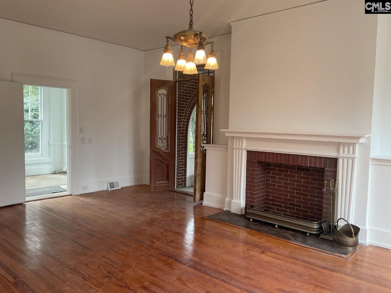 902 Maple Street  Photo 8