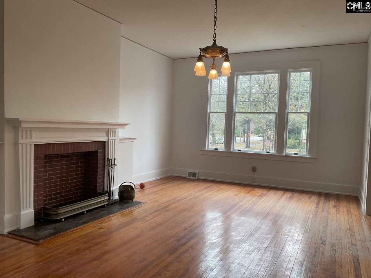 902 Maple Street  Photo 9