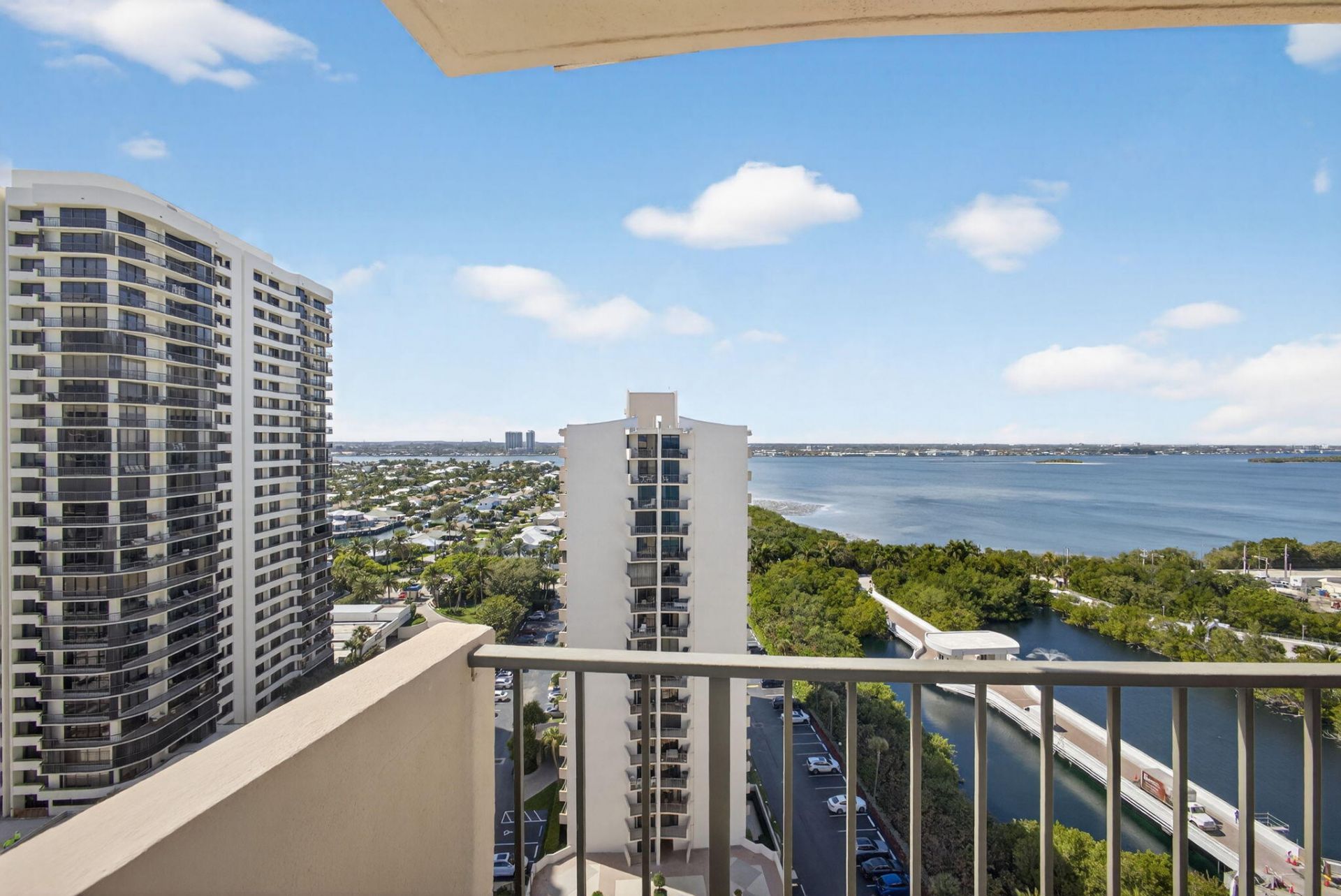 4200 N Ocean Drive, Unit 1-1804, Singer Island, FL 33404 Photo