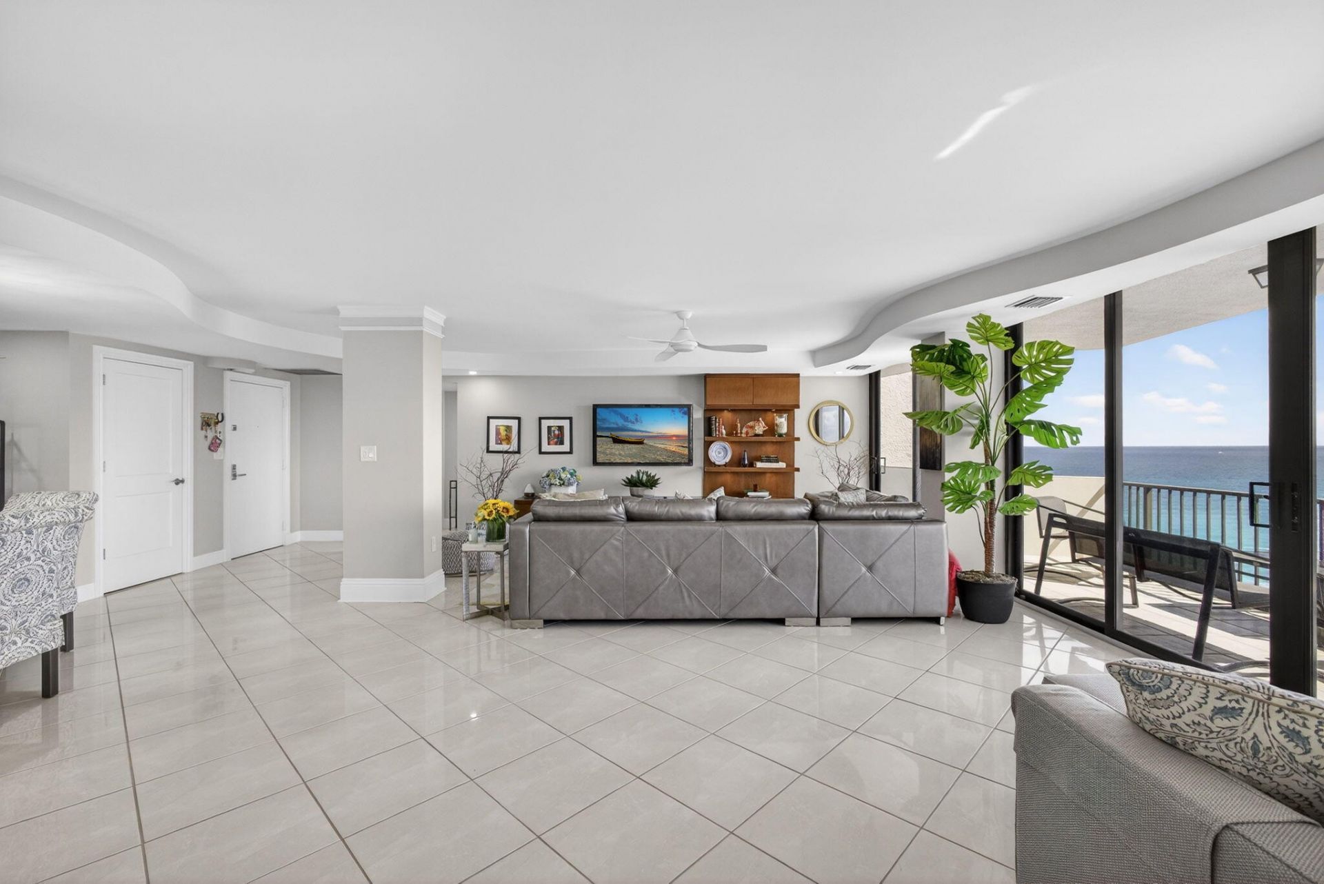 4200 N Ocean Drive, Unit 1-1804, Singer Island, FL 33404 Photo