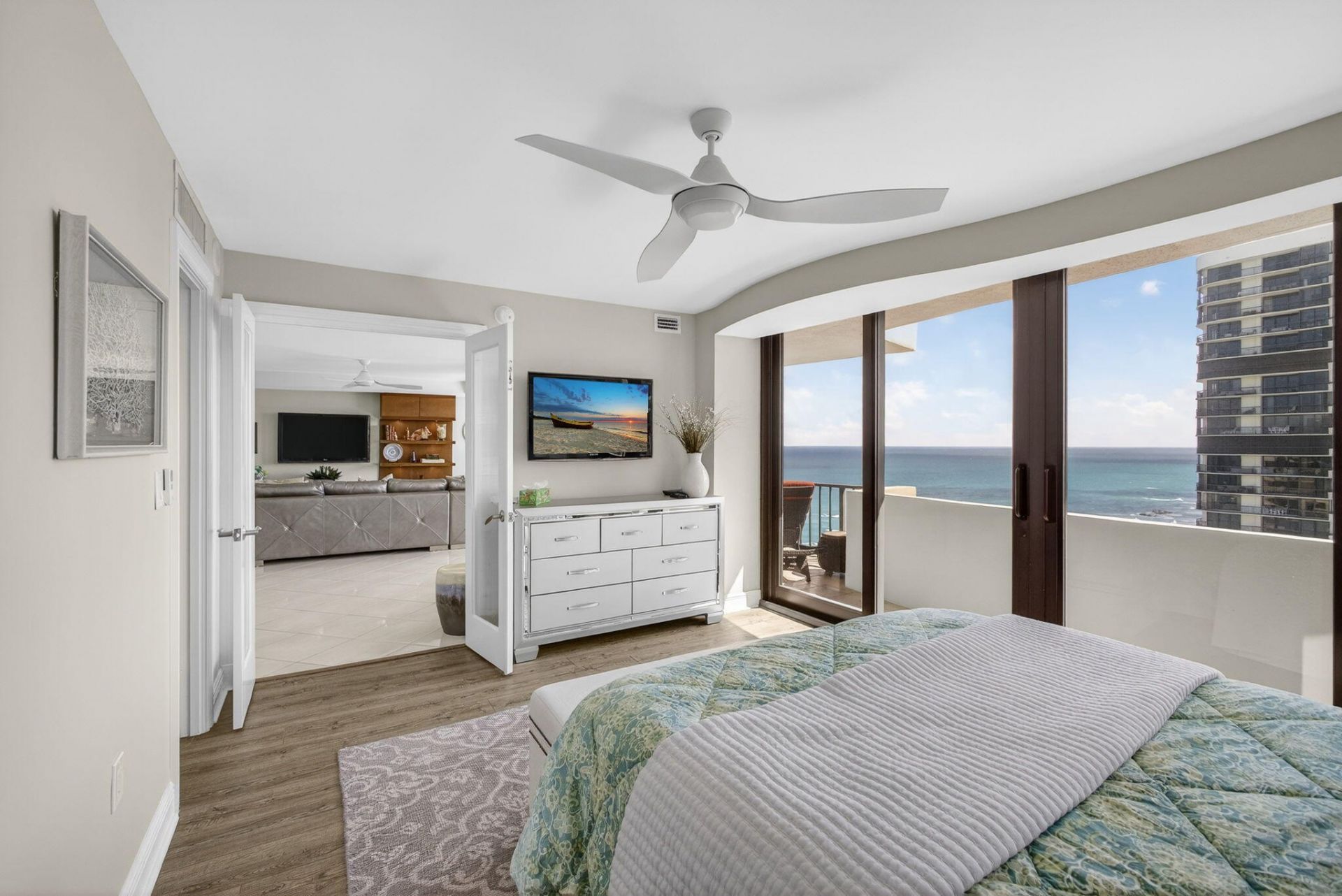 4200 N Ocean Drive, Unit 1-1804, Singer Island, FL 33404 Photo