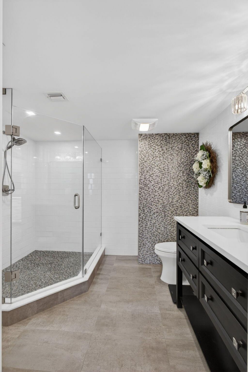 4200 N Ocean Drive, Unit 1-1804, Singer Island, FL 33404 Photo