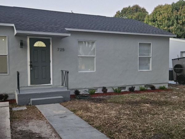 725 Nathan Hale Road, West Palm Beach, FL 33405