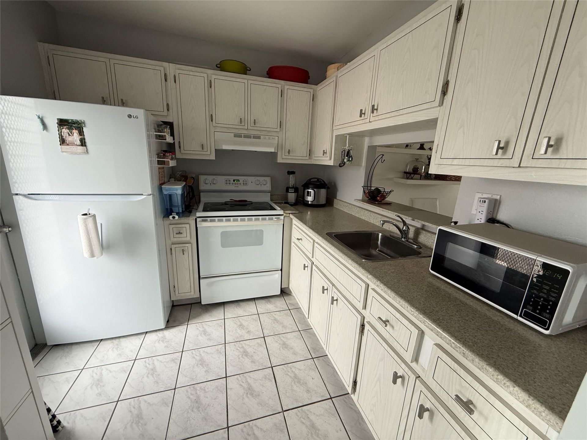 4411 NW 16th Street, Unit 209, Fort Lauderdale, FL 33313 Photo