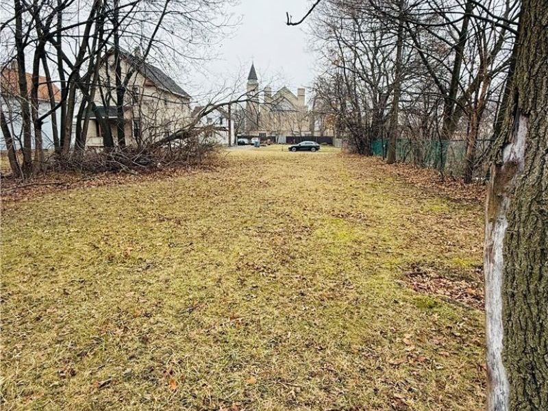 Apple Avenue , Lorain, OH 44055 Photo 2