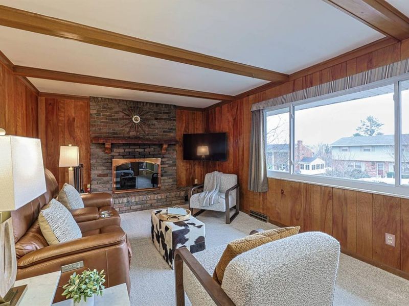 1013 Ligorio Avenue, Greenhills, OH 45218 Photo 10