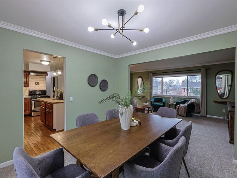 1013 Ligorio Avenue, Greenhills, OH 45218 Photo 15