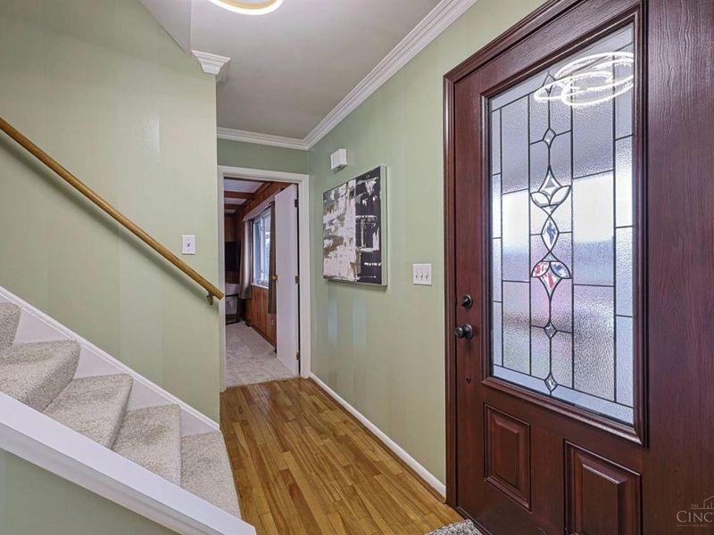 1013 Ligorio Avenue, Greenhills, OH 45218 Photo 5