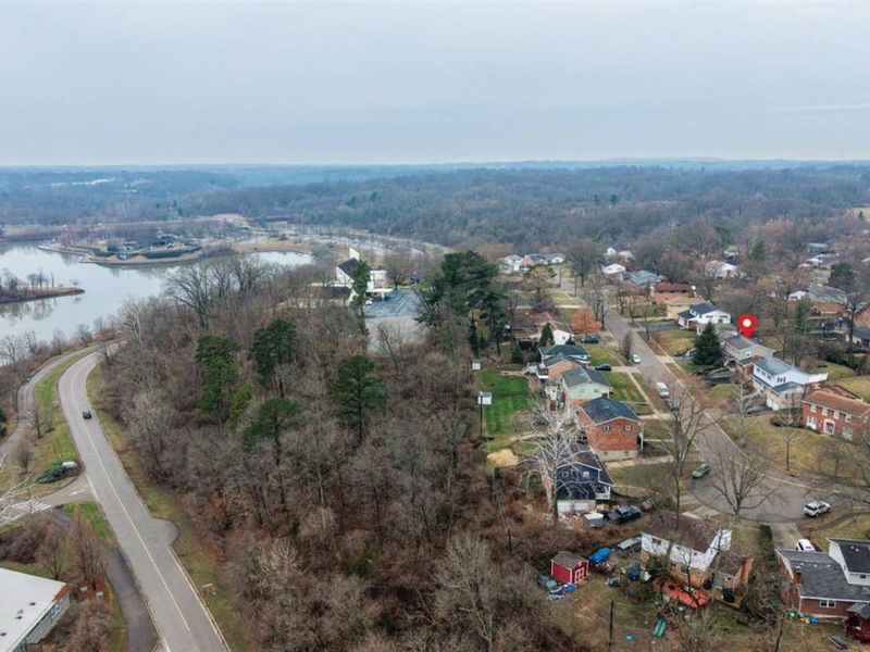 1013 Ligorio Avenue, Greenhills, OH 45218 Photo 51