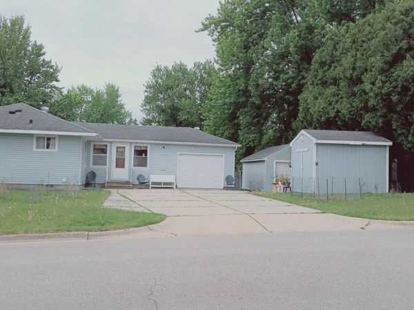 1218 7th Avenue NE, Owatonna, MN 55060