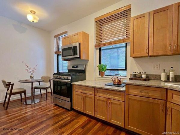 21-28 35 Street, Unit 1G, Astoria, NY 11105