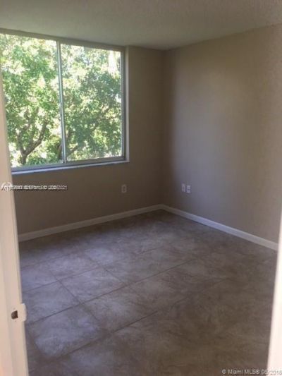 1740 NW North River Dr, Unit 529, Miami, FL 33125 Photo