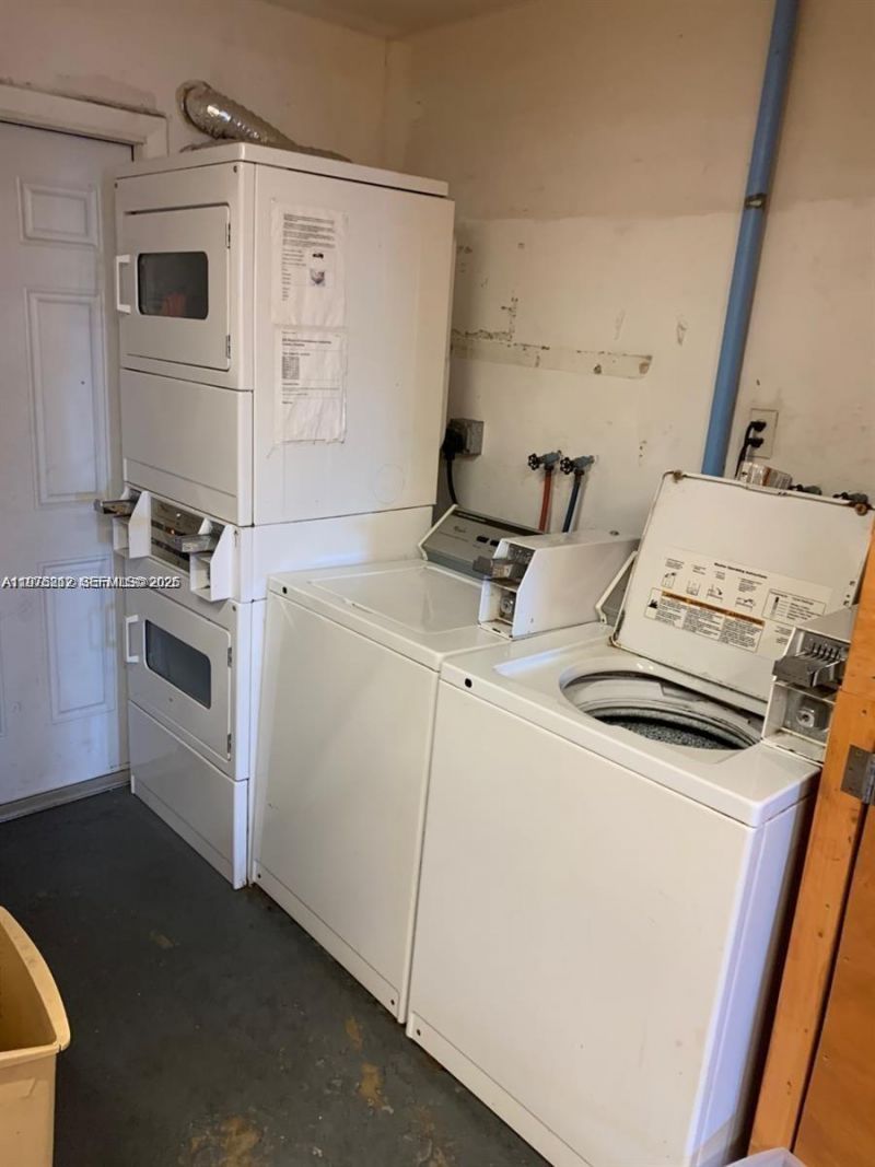 1836 Arthur Street, Unit 9, Hollywood, FL 33020 Photo