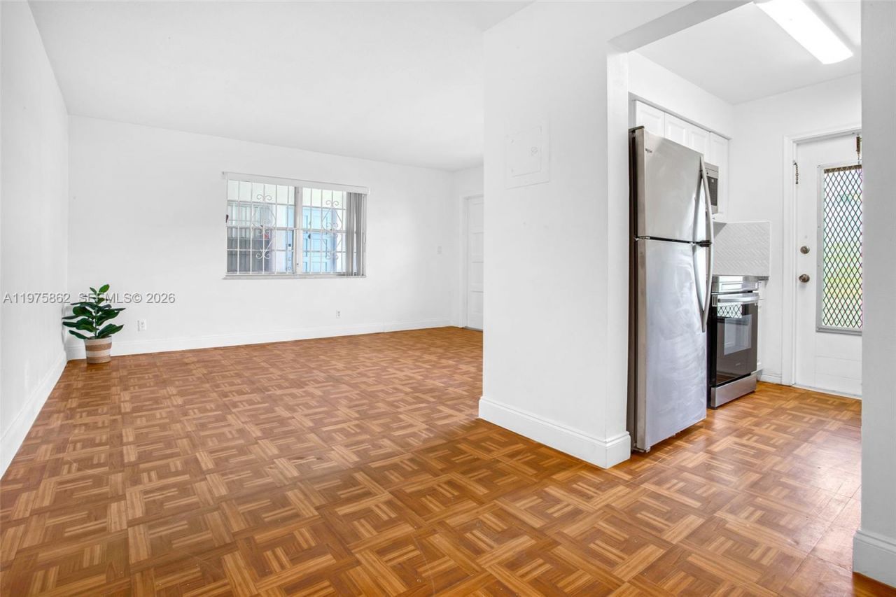 1836 Arthur Street, Unit 9, Hollywood, FL 33020 Photo