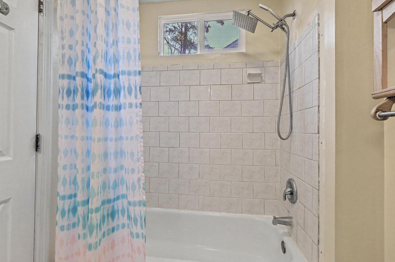 216 Regent Street Photo 19