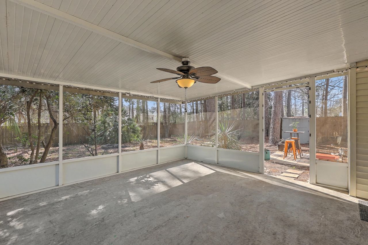 216 Regent Street Photo 23