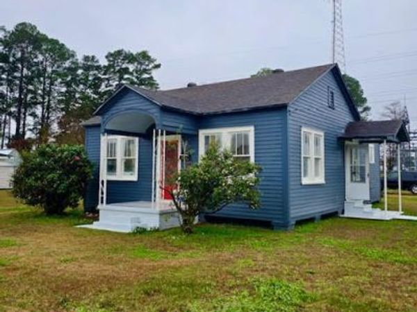 220 Saint Peter Street , Lafayette, LA 70506