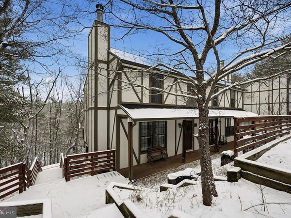 475 A KING ST A , Unit 13 A, BASYE, VA 22810