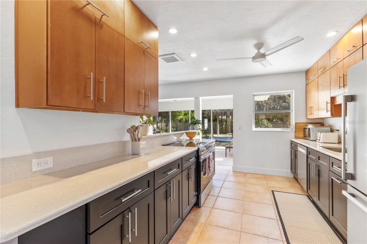 320 Gasparilla Street, Boca Grande, FL 33921 Photo