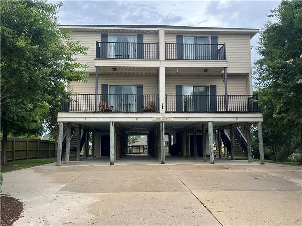 126 LAKEVIEW Drive , Unit B, Slidell, LA 70458