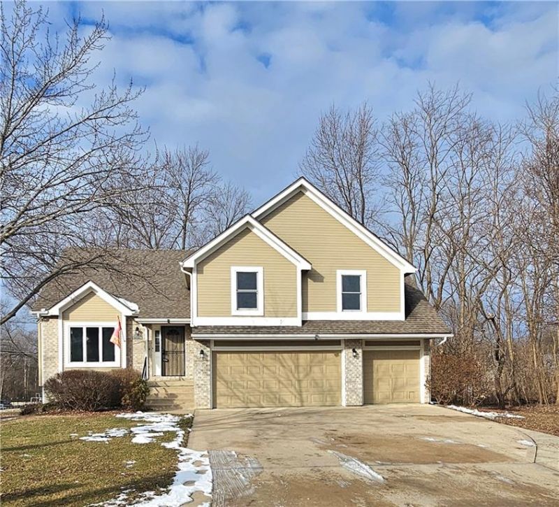 108 Cedar Street, Smithville, MO 64089 Main Photo