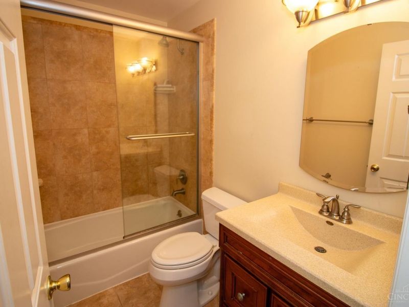 6293 Jessica Court, Liberty Township, OH 45044 Photo 16