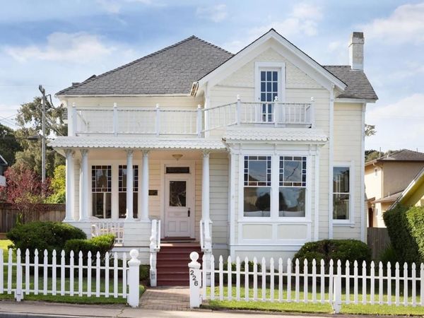 226 Willow Street, Pacific Grove, CA 93950