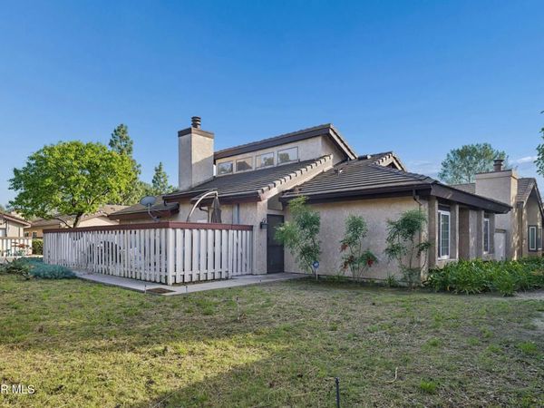 499 Sobre Colinas Place, Camarillo, CA 93012