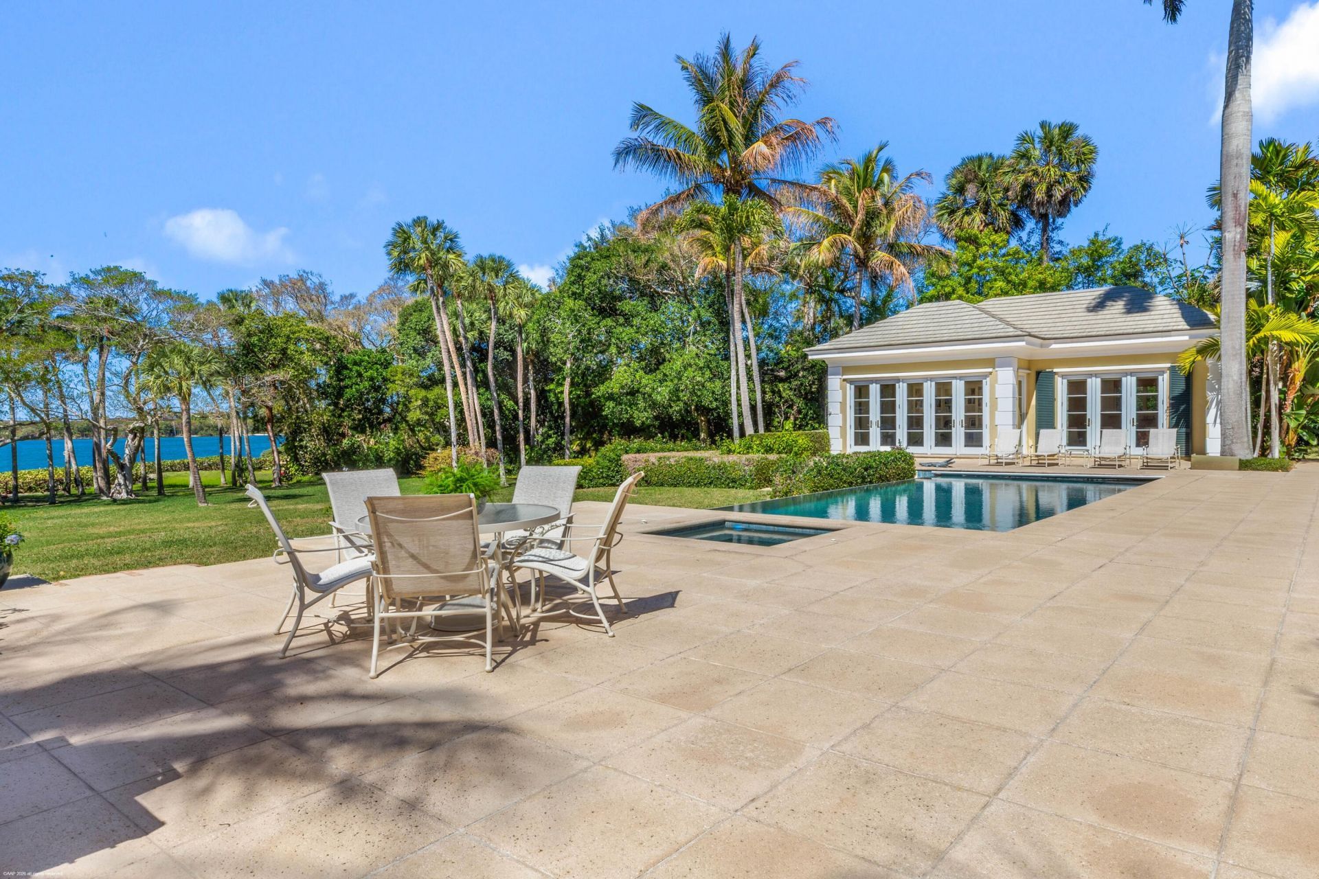 228 S Beach Road, Jupiter Island, FL 33455 Photo