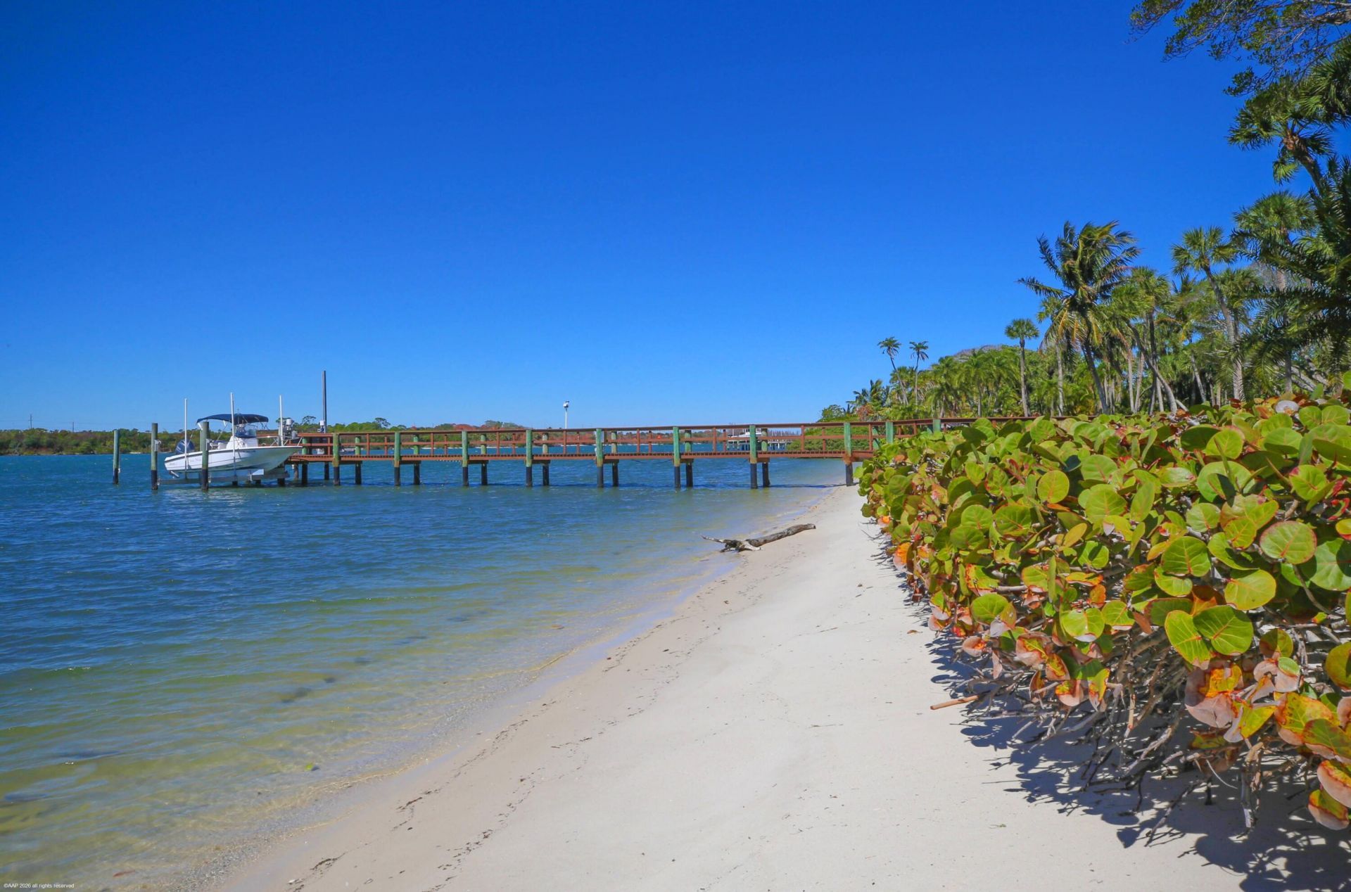 228 S Beach Road, Jupiter Island, FL 33455 Photo