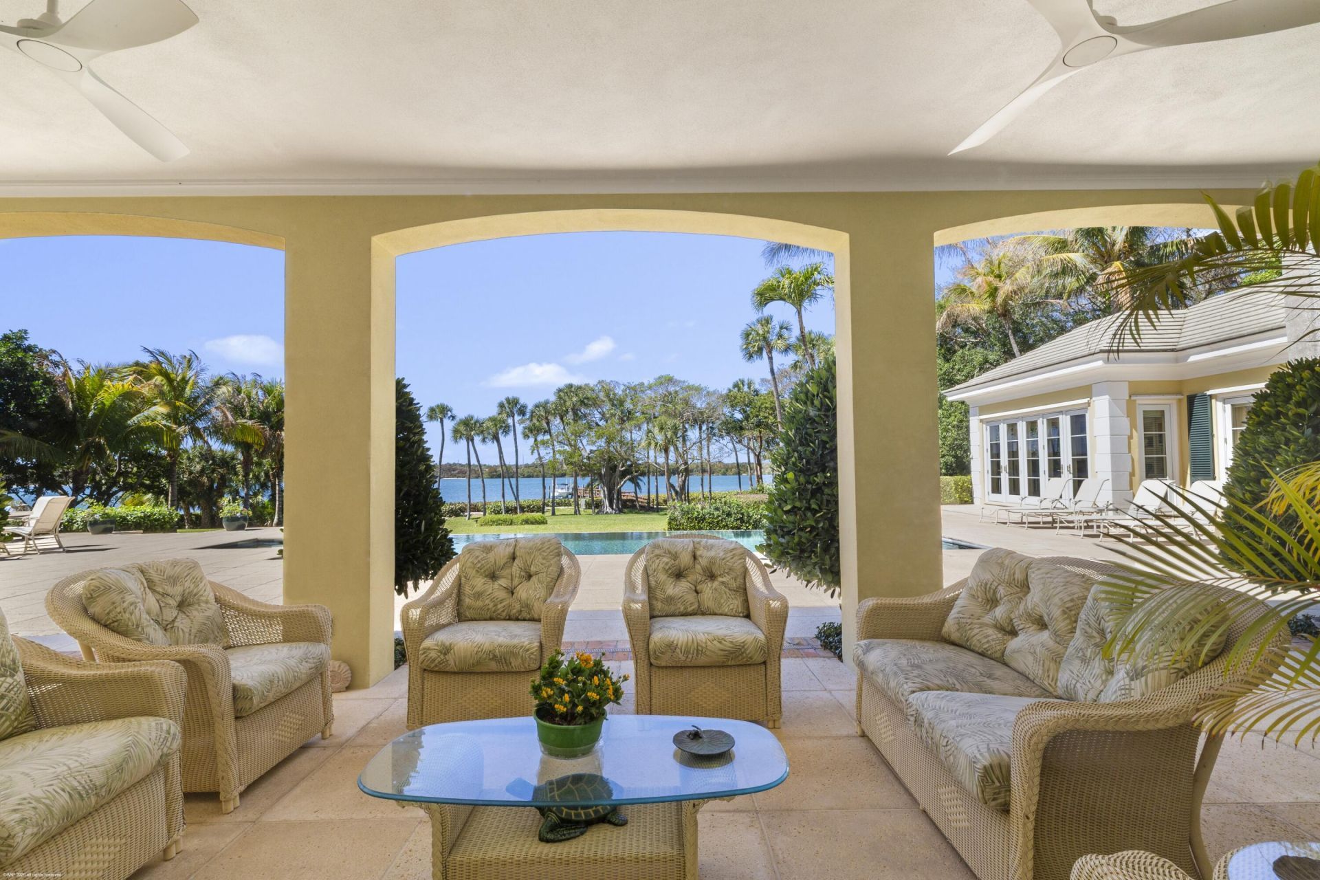 228 S Beach Road, Jupiter Island, FL 33455 Photo