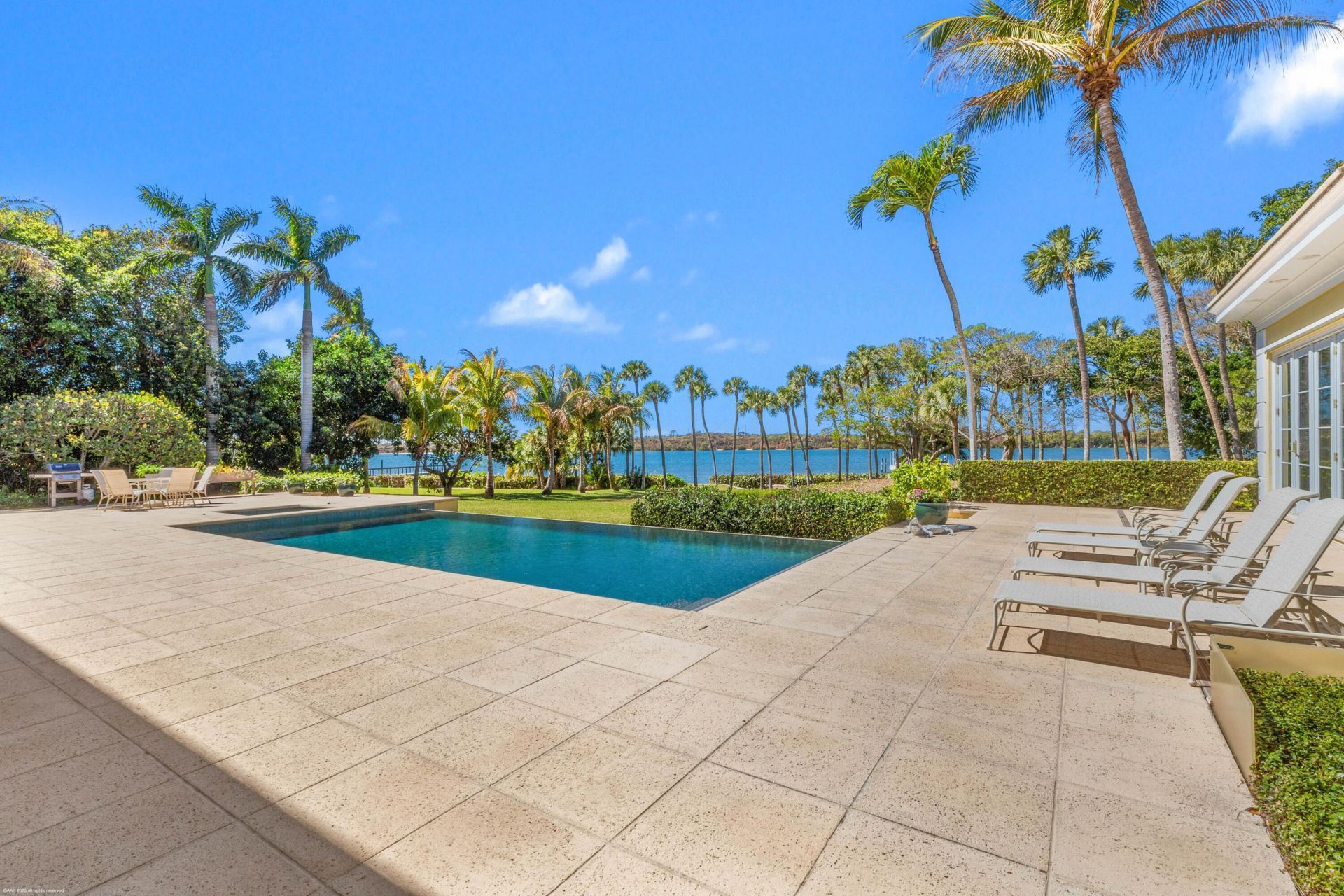 228 S Beach Road, Jupiter Island, FL 33455 Photo