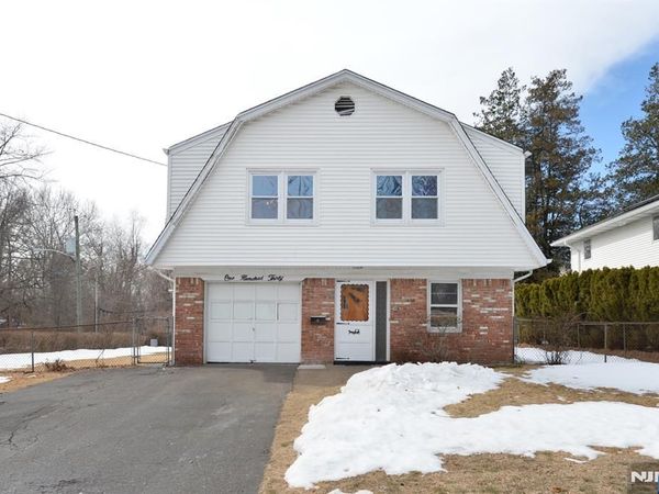 130 Washington Avenue, NEW MILFORD, NJ 07646