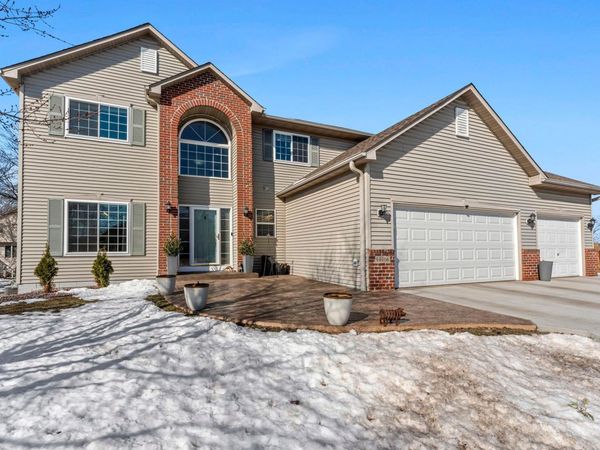14466 Bluebird Trail NE, Prior Lake, MN 55372
