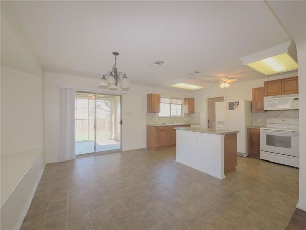 4604 Woodstock DR, Georgetown, TX 78633