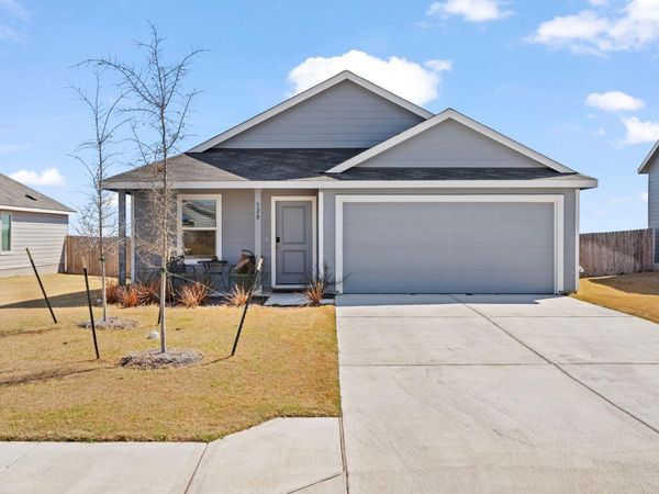 320 Bertram Oaks DR , Bertram, TX 78605