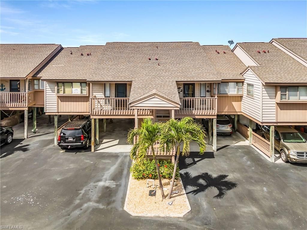 7628 Captains Harbor Dr, Unit 404, Bokeelia, FL 33922 Photo