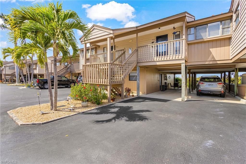 7628 Captains Harbor Dr, Unit 404, Bokeelia, FL 33922 Photo